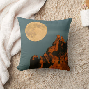 Full Moon Basalt Cliffs Smith Rock State Park Throw Pillow