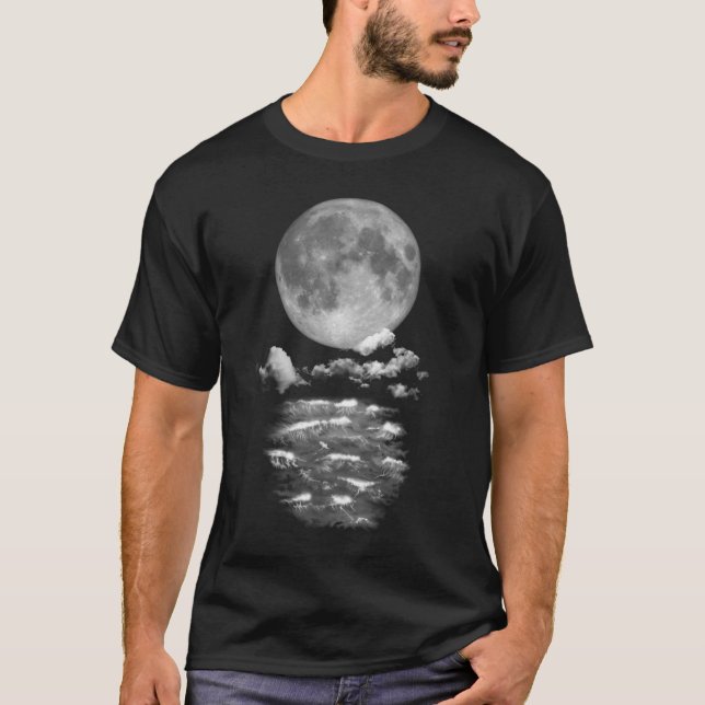 Full moon over the ocean T-Shirt (Front)