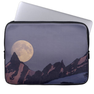 Full Moon Rises Chugach Mountains Alaska Laptop Sleeve