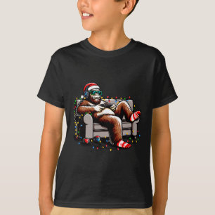 Fun Bigfoot Gamer Christmas Sasquatch Xmas Believe T-Shirt