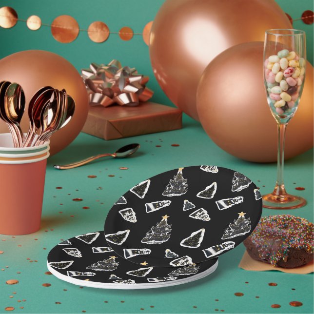Fun Black Cat Meowy Christmas Tree Paper Plate (Multi)