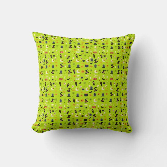 Fun Happy Halloween Pumpkins Pattern Background Th Throw Pillow (Front)