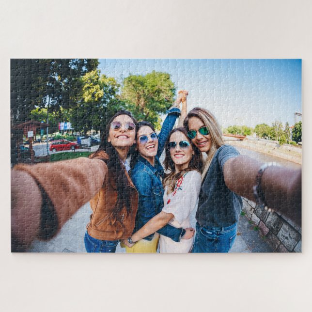 Fun With Friends 20" x 30" Jigsaw Puzzle (Horizontal)