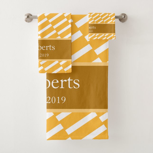 Funky Jaune Motif Nom de famille et année moderne (En situation)