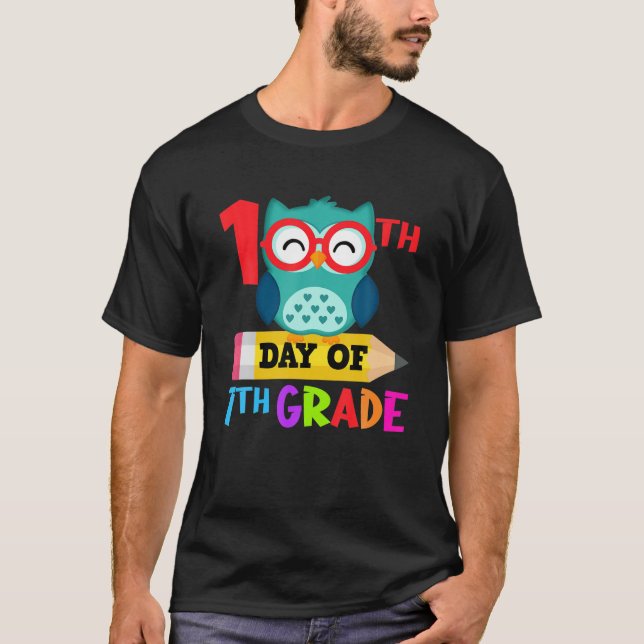 Funny 100th Day Of 7th Grade Owl Gift Teacher Stud T-Shirt (Front)