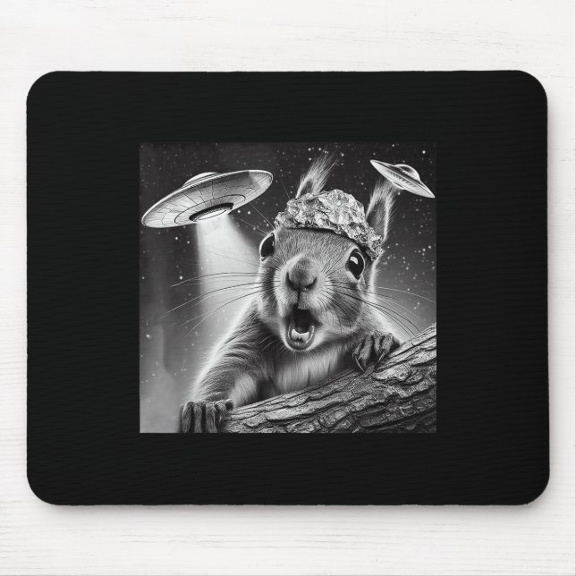 Funny Alien Squirrel Selfie With Alu Hat Ufo Encou Mouse Pad (Front)