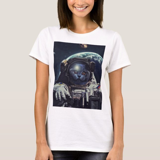 Funny Astronaut Shorthair Cat in Space             T-Shirt (Front)