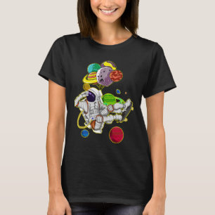 Funny Astronaut Space Travel Planets Skateboarding T-Shirt