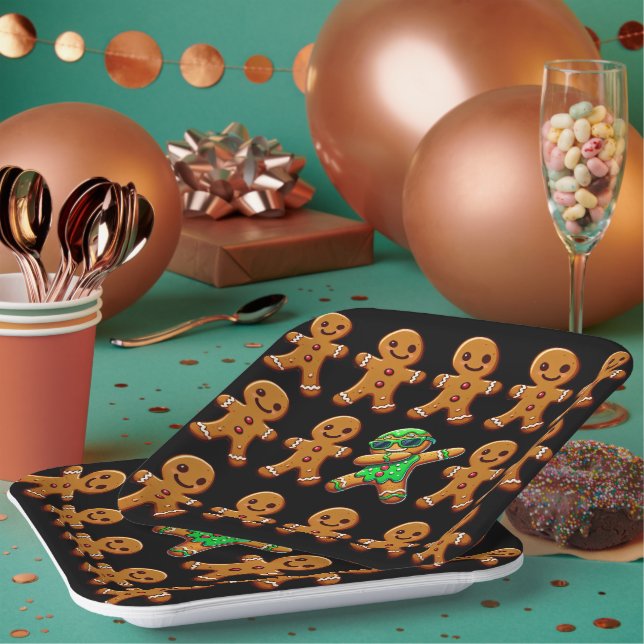 Funny Be Different Break the Mould Gingerbread Men Paper Plate (Multi)