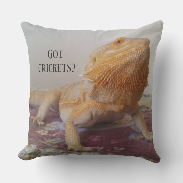 Funny Bearded Dragon Photo Design Throw Pillow (Front)