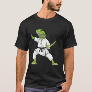 Funny Bearded Dragons Doing Karate Love Bearded T-Shirt