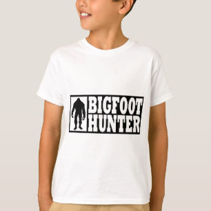 Funny BIGFOOT HUNTER Shirt - Finding Bigfoot Gear