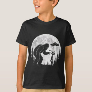 Funny Bigfoot Sasquatch Boop Nose Alien Ufo Humour T-Shirt