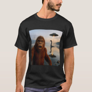 Funny Bigfoot Selfie With Loch Ness Monster And Uf T-Shirt