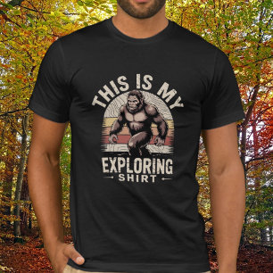 Funny BigFoot Squatch Exploring Hiking Vintage Men T-Shirt