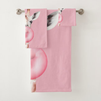 Funny Bubblegum Giraffe Bath Towel Set