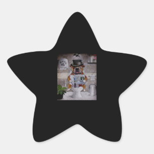 Funny Bulldog Is Reading News   Dog Lover Gifts Star Sticker