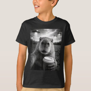 Funny capybara ufo selfie alien meme  T-Shirt