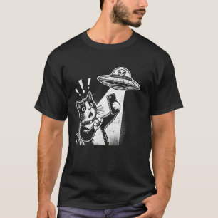 Funny Cat Alien UFO Encounter Sci-Fi Selfie T-Shirt