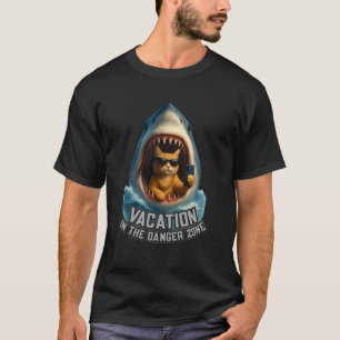 Funny Cat and Shark Vacation Cool Design Meme Styl T-Shirt