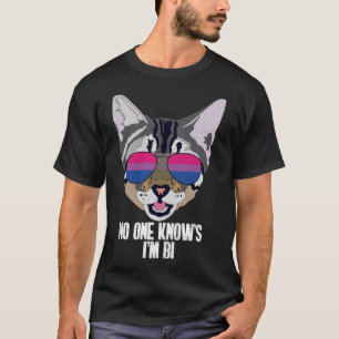 Funny Cat Bisexual Pride No One Knows I'm Bi Pullo T-Shirt