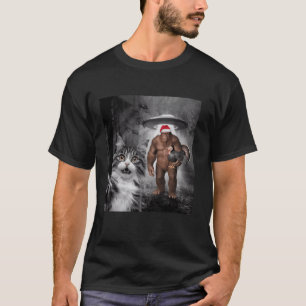 Funny Cat Selfie Bigfoot Hold Turkey Thanksgiving  T-Shirt