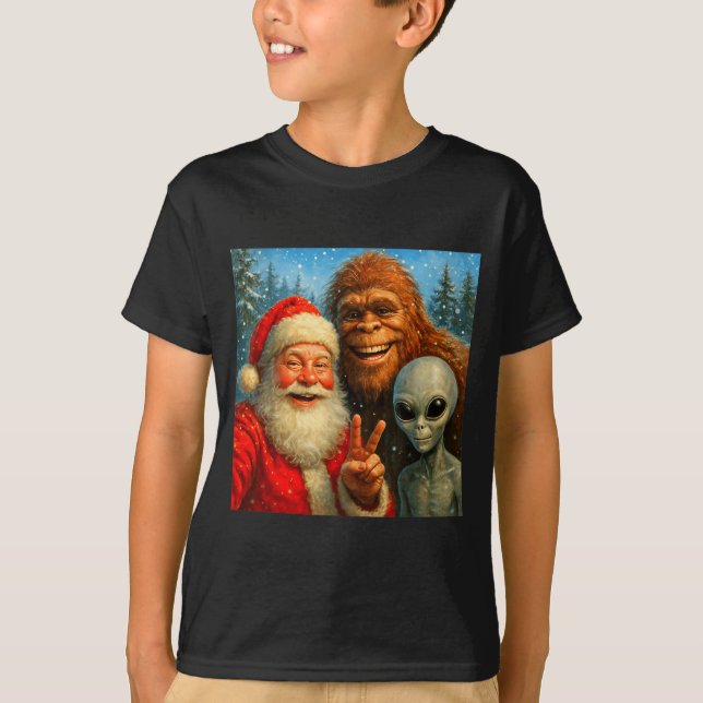 Funny Cat Selfie With Santa Claus &amp; Bigfoot Me T-Shirt (Front)