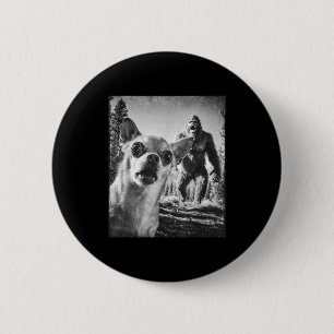 Funny Chihuahua Selfie With Bigfoot Sasquatch Cryp 2 Inch Round Button