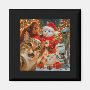 Funny Christmas Cat Selfie With Bigfoot Alien & Magnet