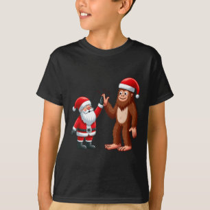 Funny Christmas Santa Claus Bigfoot High-fiving Xm T-Shirt