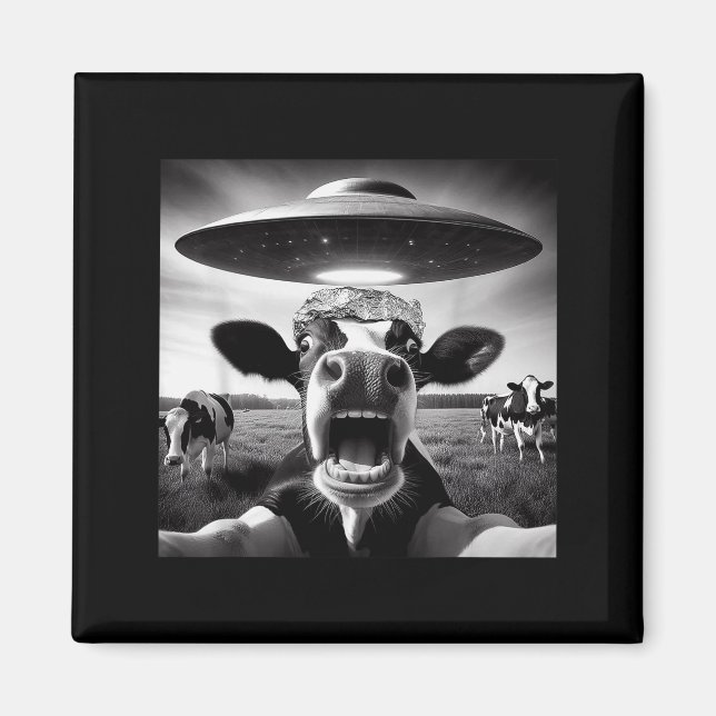 Funny Cow Abduction By Ufo Selfie - Hilarious Alie Magnet (Front)
