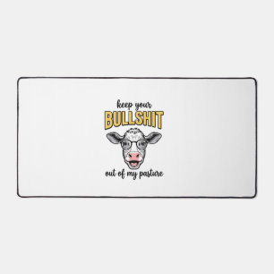 Funny Cow Pasture Vintage Shirt Design_1 Desk Mat