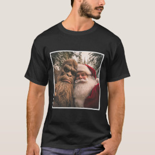 Funny Cute Bigfoot Santa Claus Selfie Christmas Pa T-Shirt