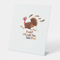 Funny Escaping Turkey Thanksgiving Classic T-Shirt