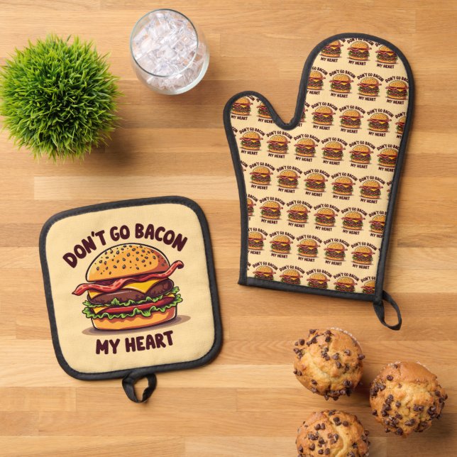 Funny Food Pun Bacon Lover Cheeseburger Design Oven Mitt & Pot Holder Set (Top Down)