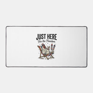 Funny Freedom Rooster Vintage Patriotic Shirt_1 Desk Mat