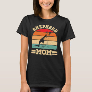 Funny German Shepherd Mom Print Dog Vintage Retro T-Shirt