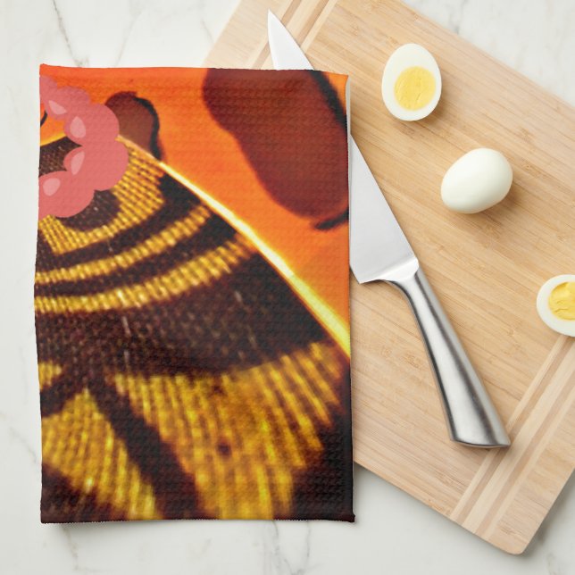  Funny Giraffe: A Kaleidoscopic African Charm Kitchen Towel (Quarter Fold)
