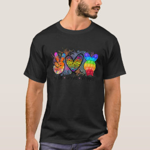 Funny Gnome Bunny Love Nurse Life RN ER Easter Day T-Shirt