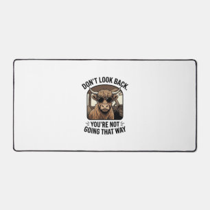 Funny Highland Cow Don’t Look Back Retro Desk Mat