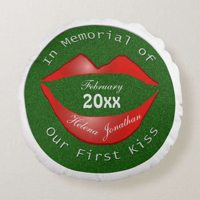 Funny In Memory of Couple's First Kiss White Round Pillow (Front)