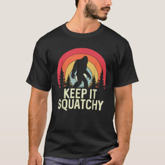 Funny Keep It Squatchy Vintage Retro Wildlife Bigf T-Shirt