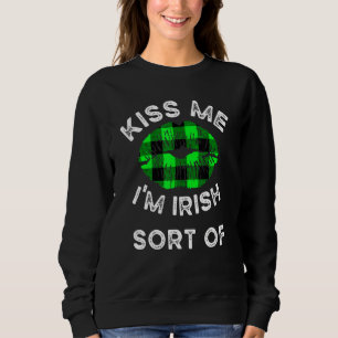Funny Kiss Me I'm Irish Green Buffalo Plaid Lips I Sweatshirt