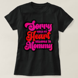 Funny Mama Skeleton Hand - Mother's Day Gift  T-Shirt
