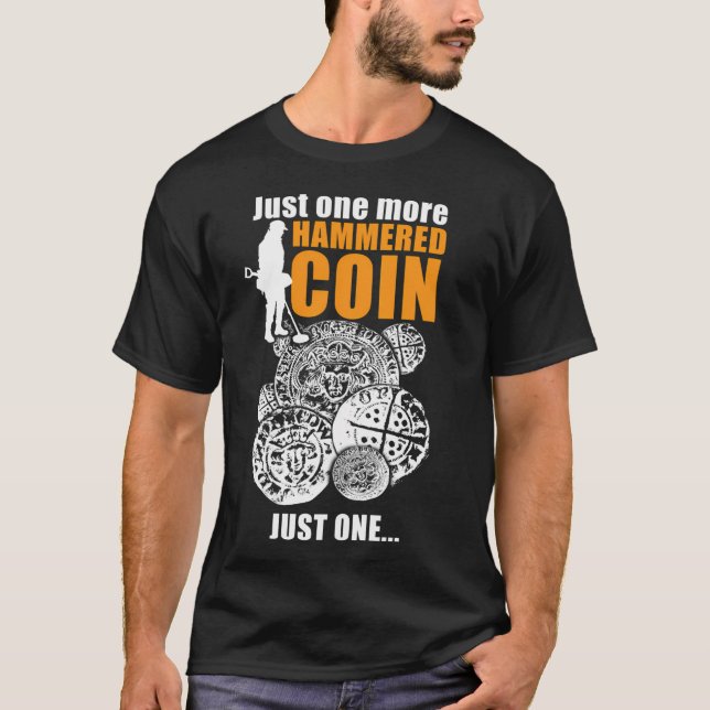 Funny metal detectorists T-Shirt (Front)