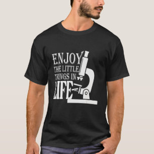 Funny MICROSCOPE MICROBIOLOGISTS BIOLOGY NERD SCIE T-Shirt