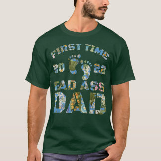 Funny New Dad of Girl Est 2022 First Time Dad Gift T-Shirt