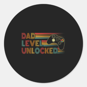 Funny New Dad Shirt Dad Level Unlocked Gaming Game Classic Round Sticker