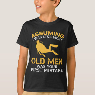 Funny Old Men Who Loves Scuba Diving T-Shirt