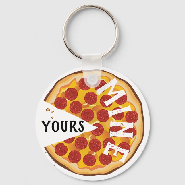 Funny pepperoni pizza cute keychain (Front)